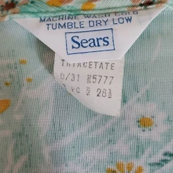 Vintage 1970s Pastel Green Dainty Floral Tank Top - Picture 6 of 12